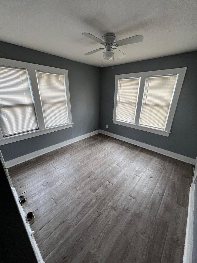 Foto del edificio - $0 First Month's Rent / $0 Deposit at Move-in