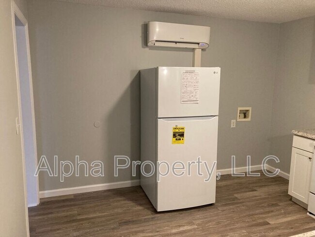 Foto del edificio - 1000 Railroad St