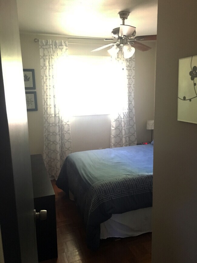 Building Photo - 921 Ponderosa Dr
