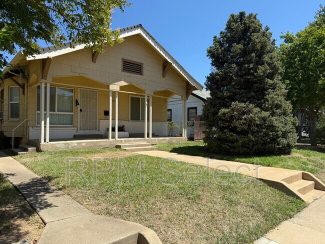 Building Photo - 4925 11th Ave