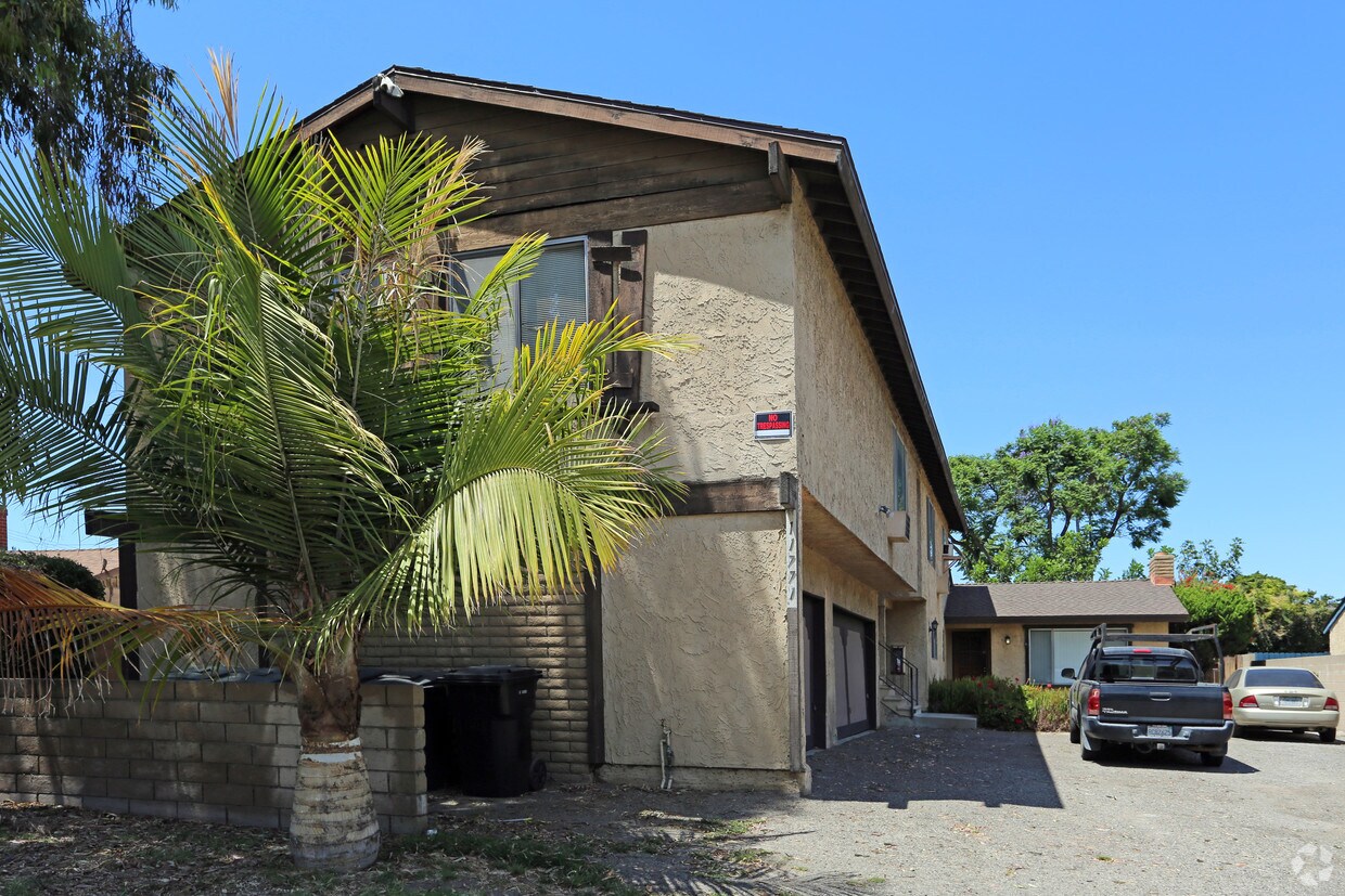 Building Photo - 11771 Trask Ave