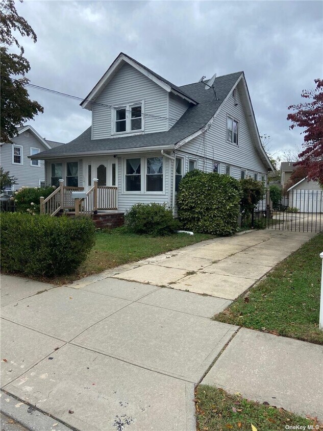 174 Plainview Rd, Hicksville, NY 11801 House Rental in Hicksville, NY