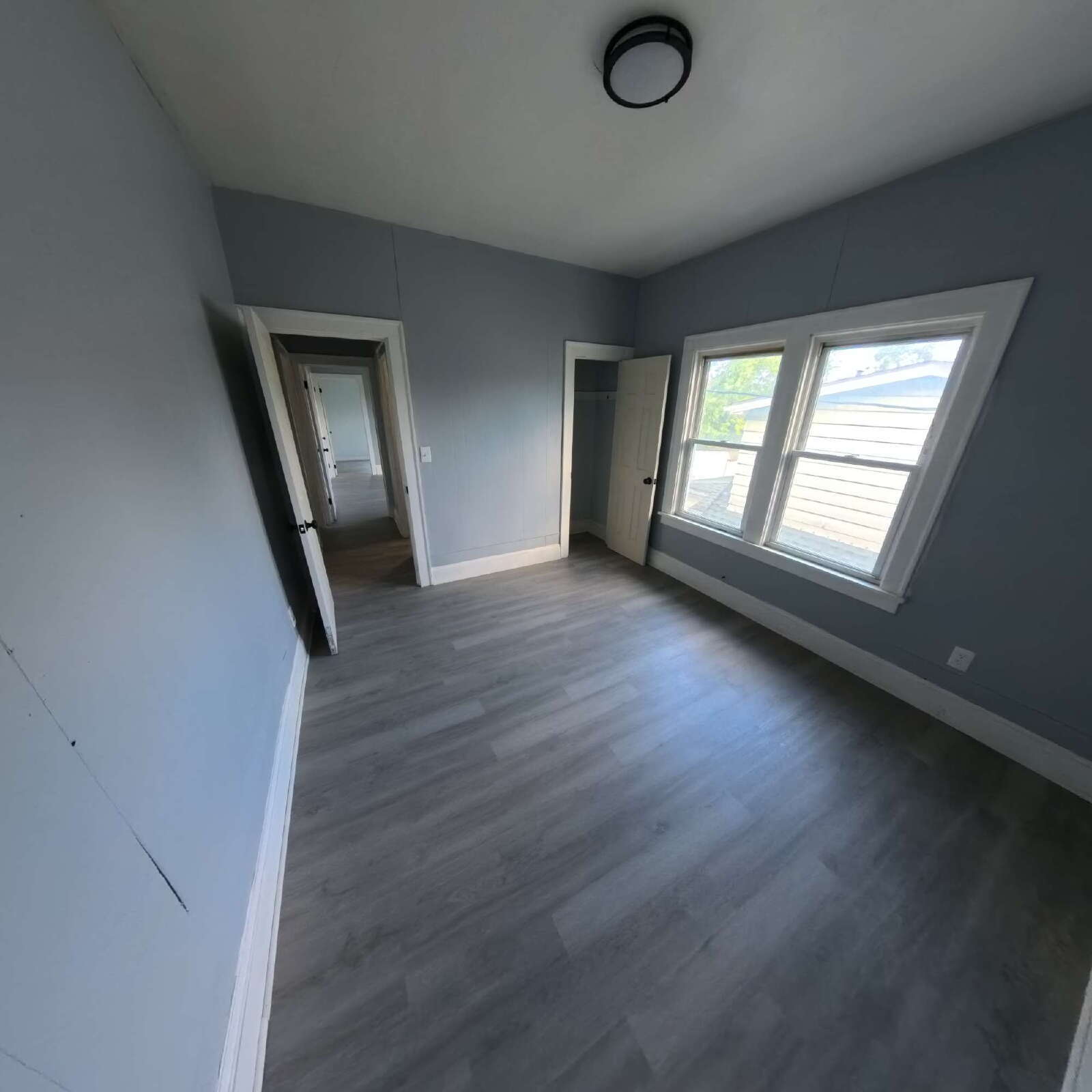 3220 E 119th St Cleveland, OH 44120 – photo 4