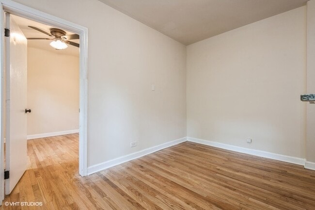 Building Photo - 1430 N Dearborn Pkwy