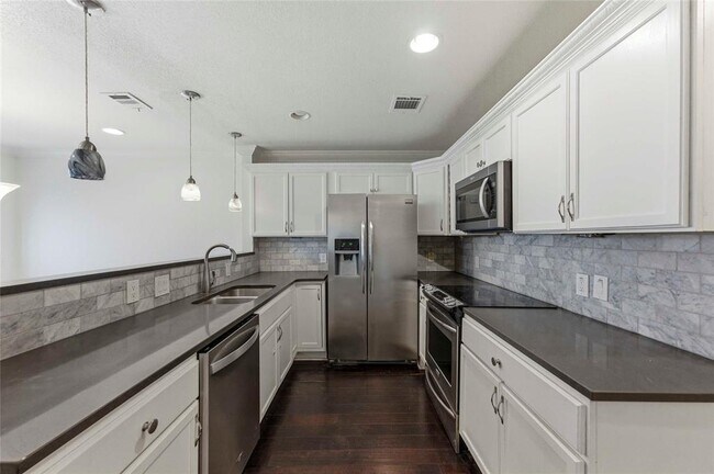 Foto del edificio - 1909 Crooked Ln