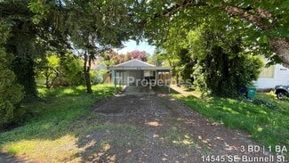 Building Photo - 14545 SE Bunnell St