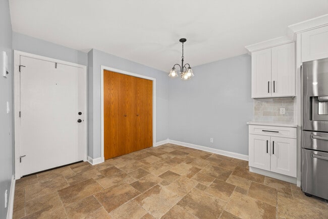 Building Photo - 20224 S Frankfort Square Rd