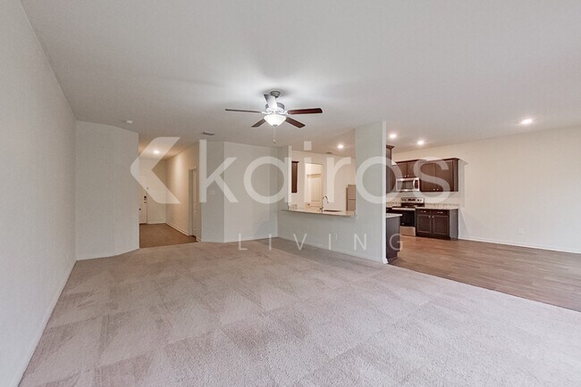 Building Photo - 3958 Turtle Creek