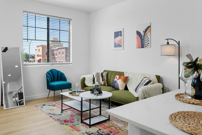 Building Photo - 9450 W Cabela Dr