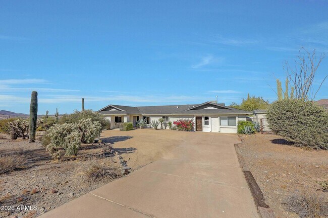 Foto del edificio - 6914 E Highland Rd