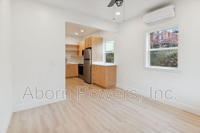 Foto del edificio - 1032 Spring St