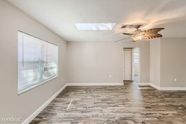Foto del edificio - 4 br, 3 bath House - 2247 Blue Tern Drive ...