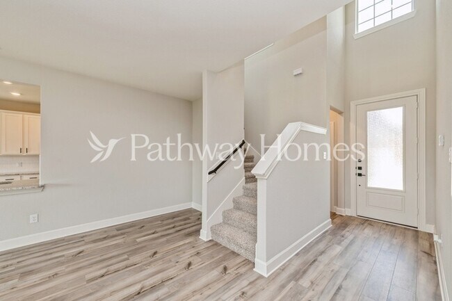 Building Photo - 601 Brookside Dr