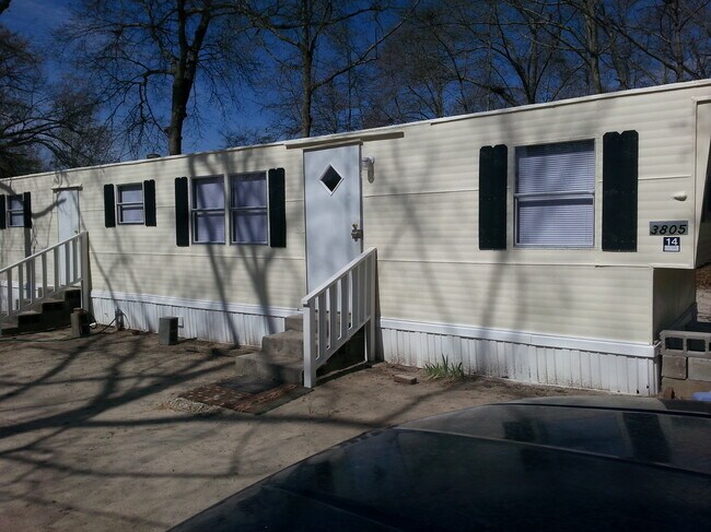 Building Photo - 3805 Byrd Rd