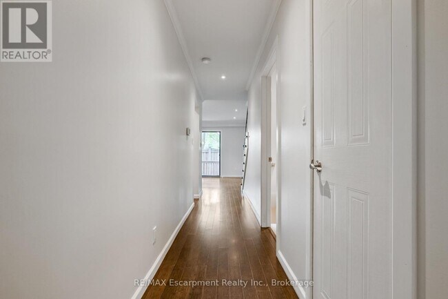 Building Photo - 1580-1580 Reeves Gate