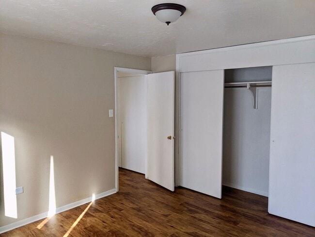 Building Photo - *** Move In Special! Ask for details!*** C...
