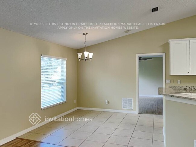Foto del edificio - 1633 Laramie Cir