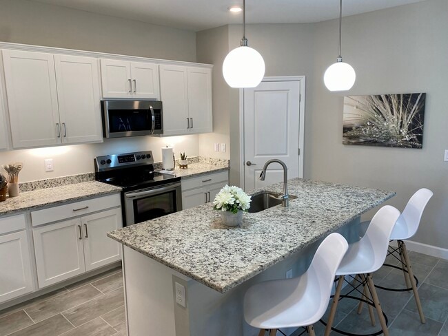 Building Photo - 13857 Pine Lodge Ln