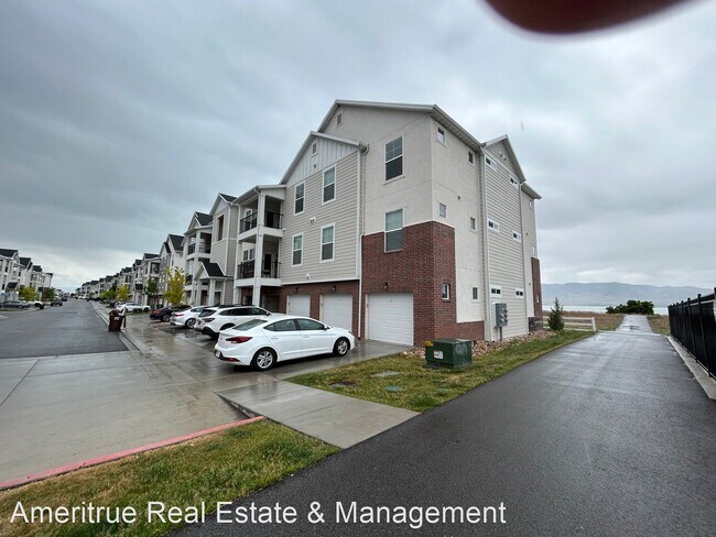 Building Photo - 3 br, 2 bath House - 573 N 360 W
