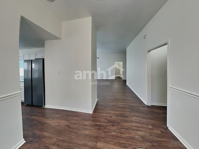 Building Photo - 30926 N Head Drive