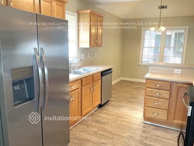 Foto del edificio - 174 Valleyside Dr