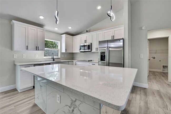 Foto del edificio - 6360 SW 156th St