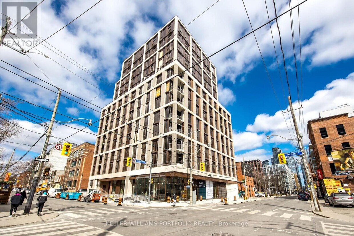 Photo principale - 123-123 Portland St