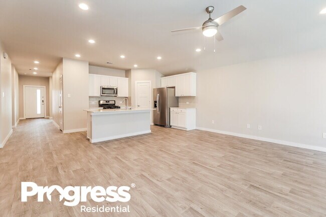 Building Photo - 12273 Council Grove Dr