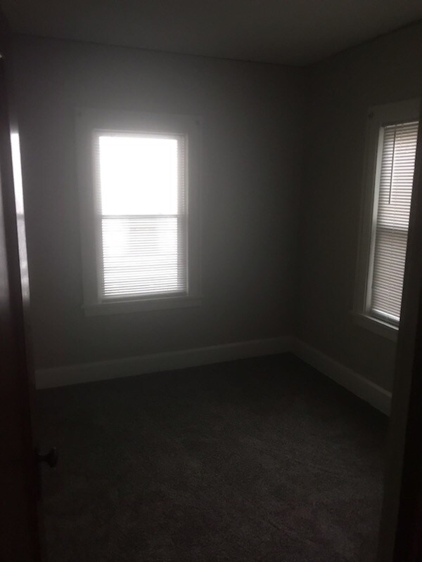 Building Photo - 617 Cottage Grove Ave