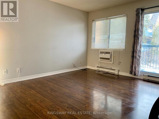 Photo du bâtiment - 95 Trailwood Dr