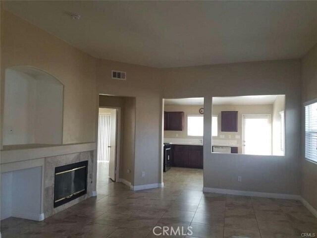 Foto del edificio - 15272 Sunray Ct