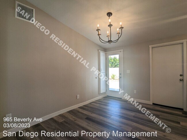 Building Photo - 3 br, 2 bath House - 965 Beverly Avenue
