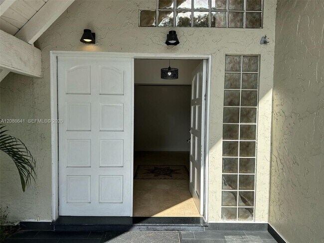 Foto del edificio - 20605 NE 9th Ct