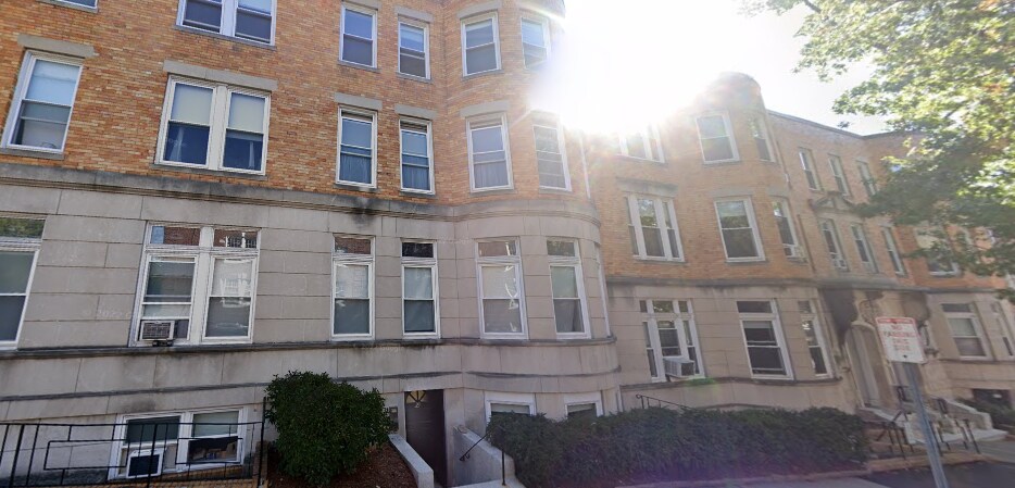 Foto del edificio - 21 Fairbanks St