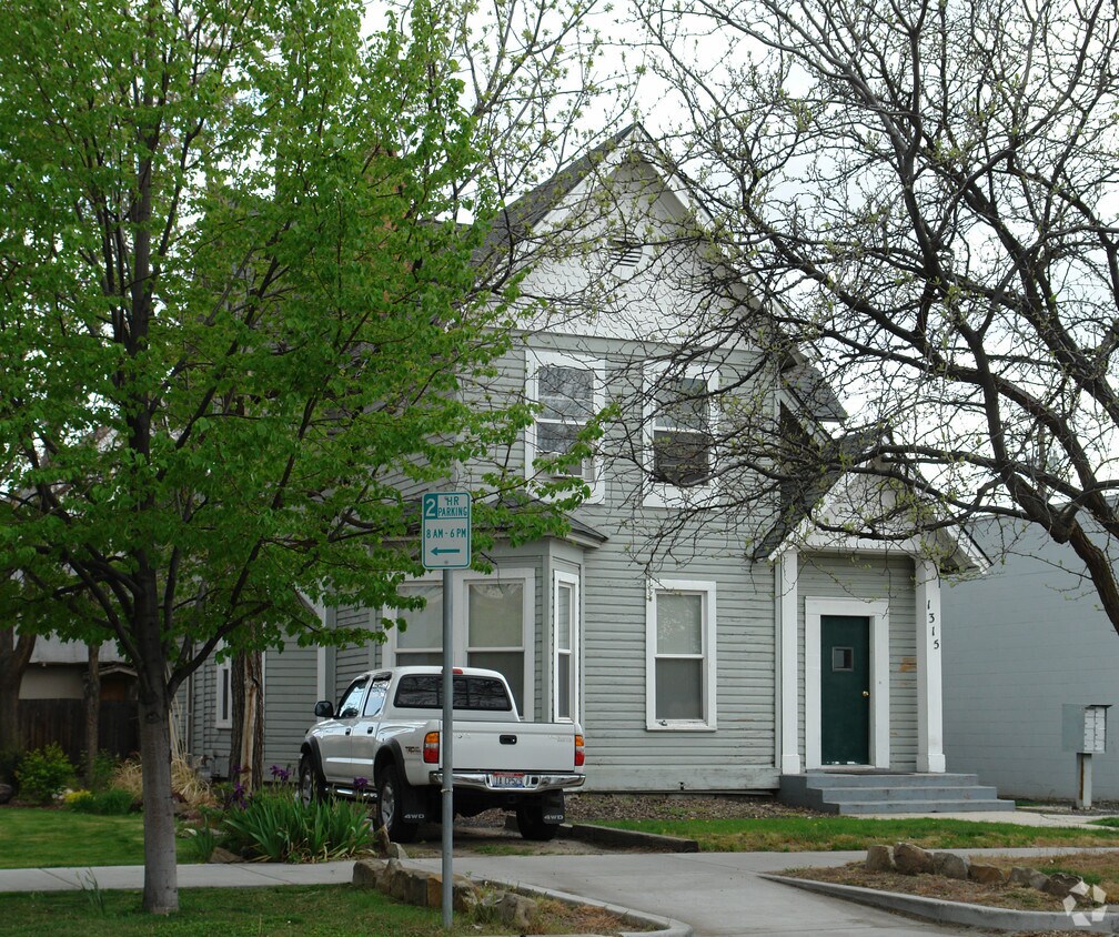 Primary Photo - 1315 W Jefferson St