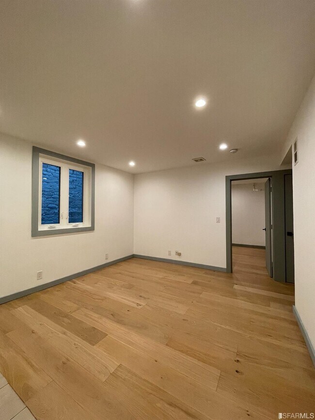 Foto del edificio - 761 Commercial St