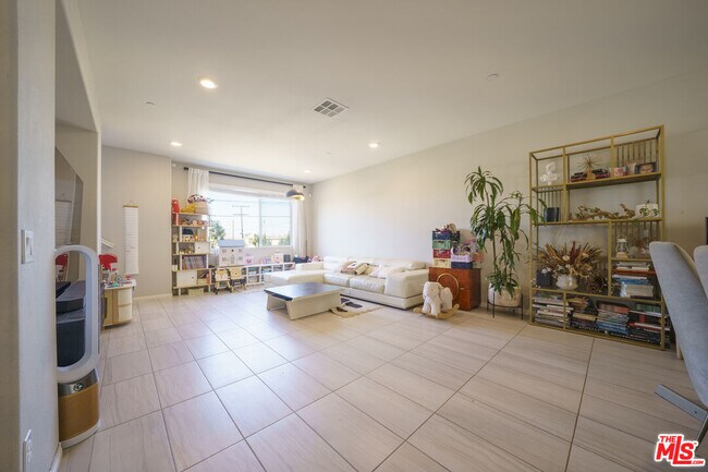 Foto del edificio - 14432 Kabana Ln