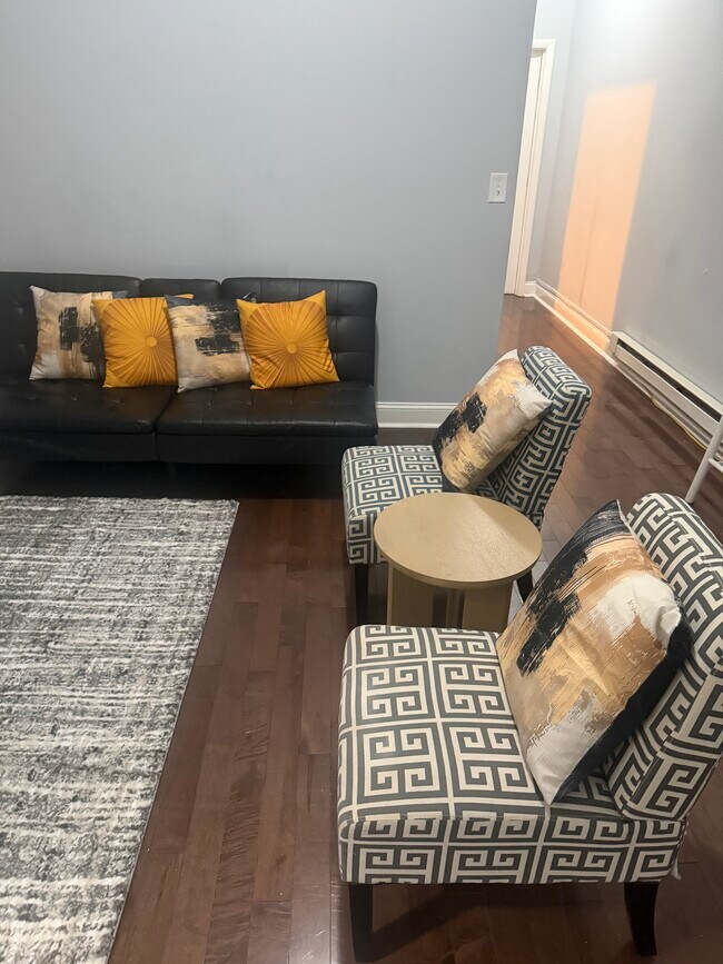 Foto del edificio - 236 E 25th St