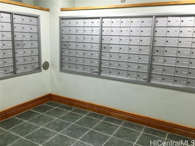 Building Photo - 215 N King St