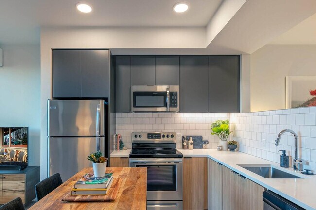 Foto del edificio - 1378 NW 18th Ave