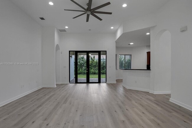 Building Photo - 7871 SW 195th Ter