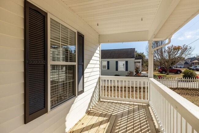 Foto del edificio - Broad Creek Home Available Now