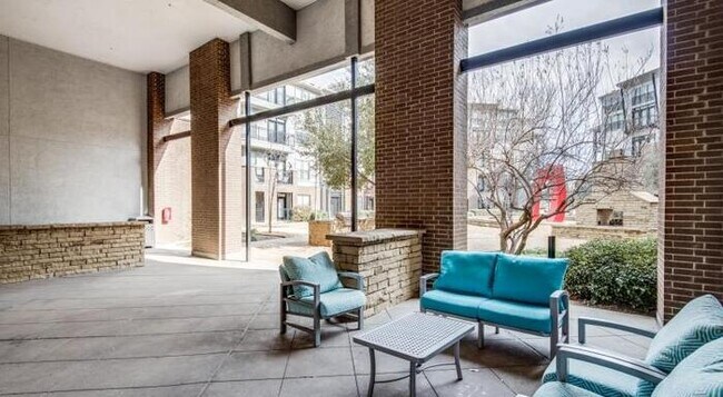 Foto del edificio - 8401 Memorial Ln