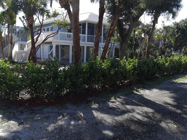 Building Photo - 9248 Dimmick Dr