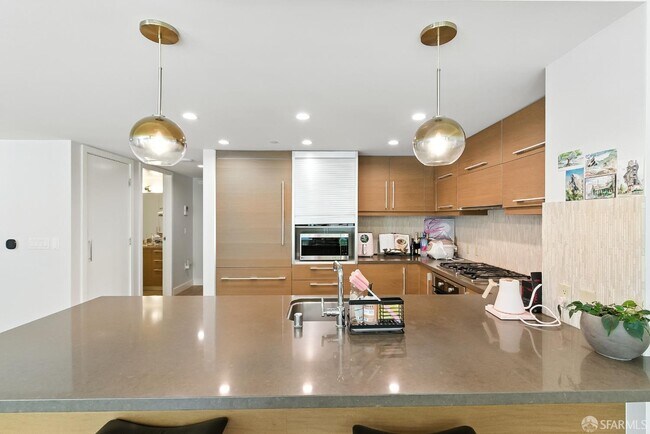 Foto del edificio - 420 Mission Bay Boulevard North