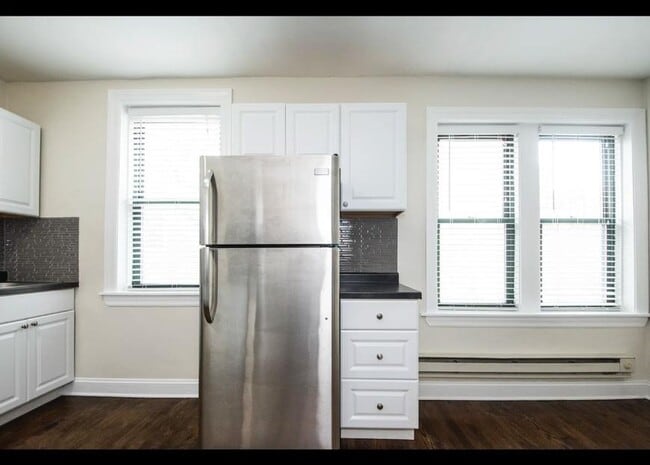 Building Photo - 1 bedroom in Chicago IL 60613
