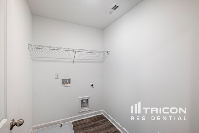 Building Photo - 112 East Ridge Way Woodstock GA