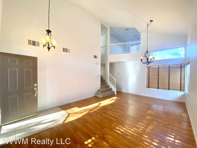 Building Photo - 3 br, 2.5 bath House - 10208 Anoka Ave