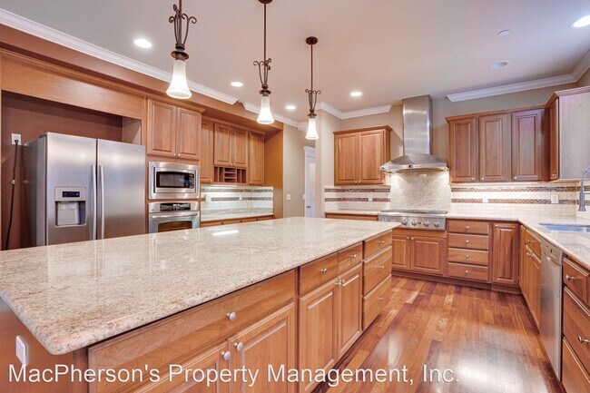 Foto del edificio - 5 br, 4 bath House - 15025 SE 43rd Street