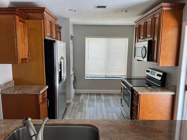 Building Photo - 14731 Wildflower Ln